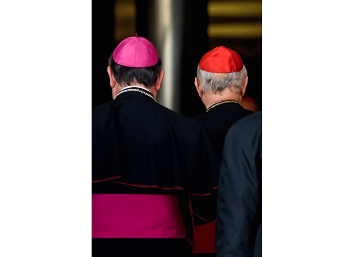 Vescovi e cardinali Vescovi e cardinali