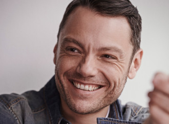 Rolling Stones: Tiziano Ferro "se sei gay, non cantare etero"