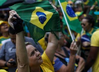 Brasile, elezioni contestate. Ma i giudici sono con Lula