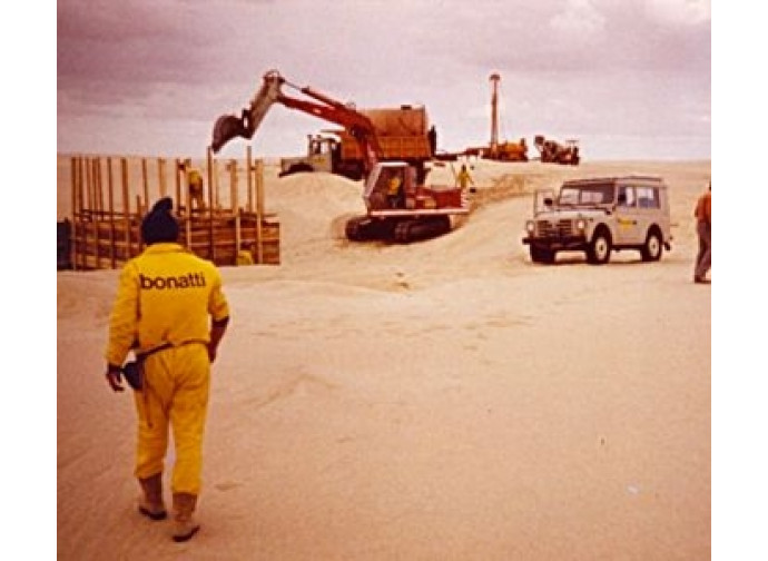 Libia, tecnici della Bonatti al lavoro Libia, tecnici della Bonatti al lavoro