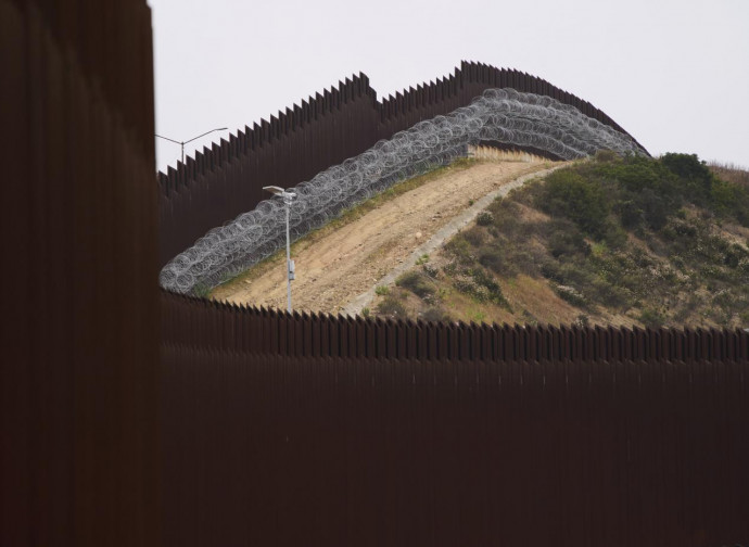 Il muro al confine Usa-Messico (La Presse) Il muro al confine Usa-Messico (La Presse)