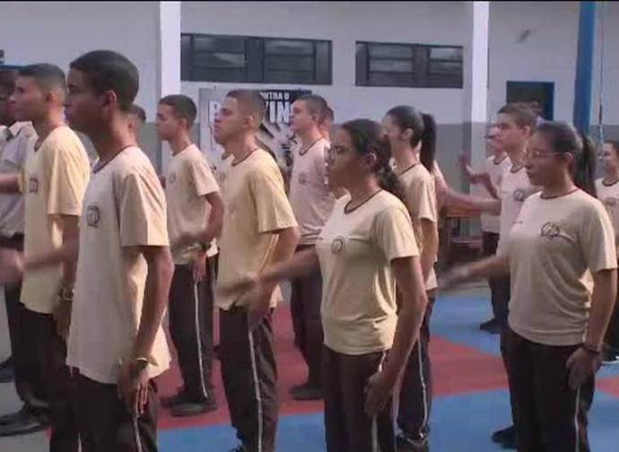 Brasile, esercizi in una scuola militare Brasile, esercizi in una scuola militare
