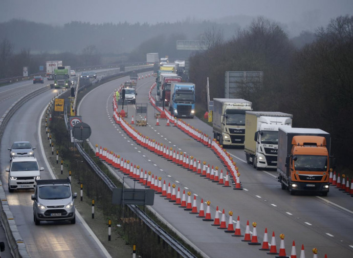 Dover, come le strade vengono preparate al cambio di regime commerciale