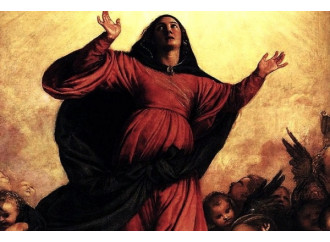 Con Maria Assunta in Cielo la nostra umanità
arriva al suo compimento, alla desiderata felicità