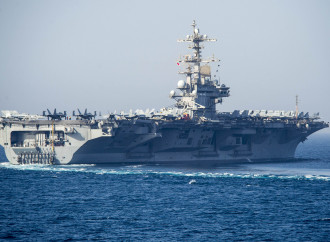 Il tintinnar di sciabole nel Golfo contro l'Iran