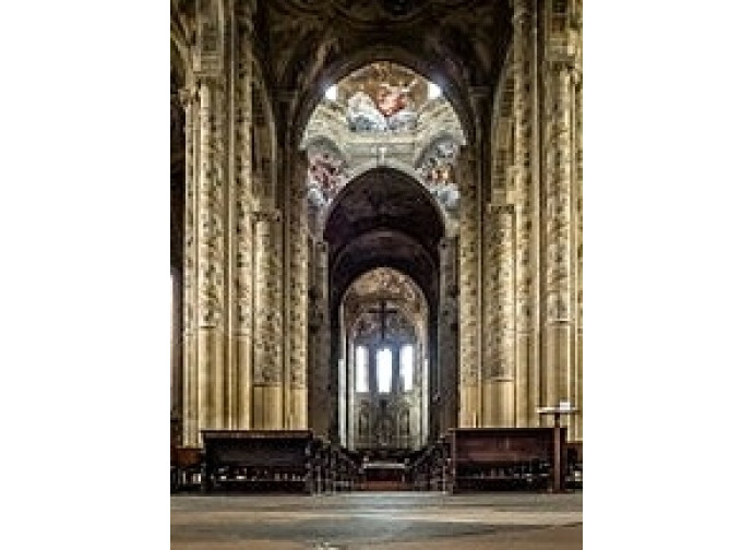 L'interno del Duomo di Asti L'interno del Duomo di Asti