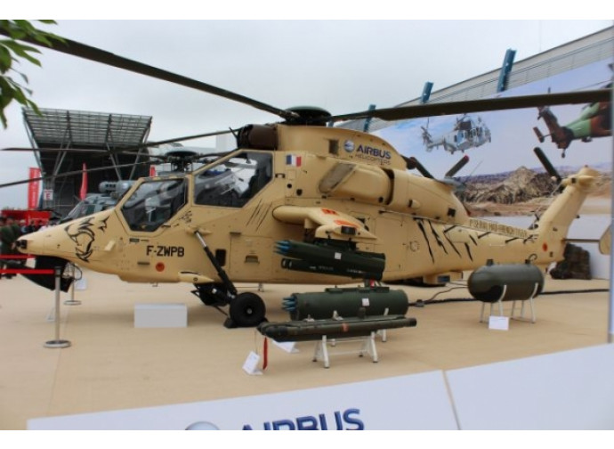 Un elicottero francese Caracal Un elicottero francese Caracal