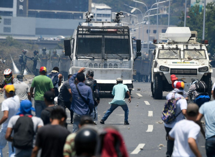 Caracas, scontri in piazza