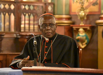 Il cardinal Sarah: "Preti, siate fieri del vostro celibato!"
