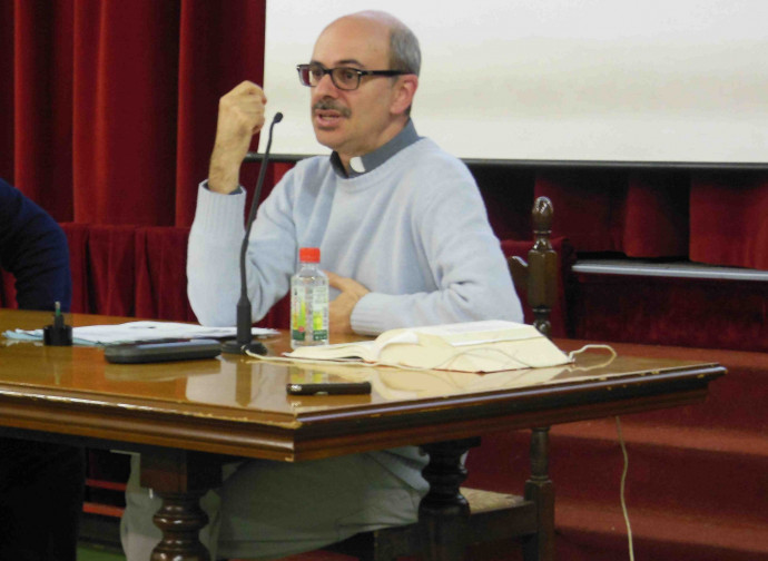 Don Gianluca Carrega, l'ideatore del corso Don Gianluca Carrega, l'ideatore del corso