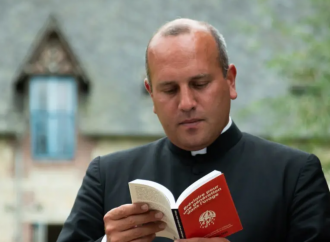 Niente "omofobia" per padre Raffray