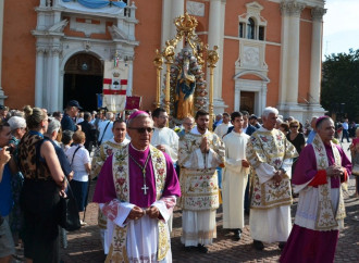 Cavina, fedeli commossi per un risarcimento triste