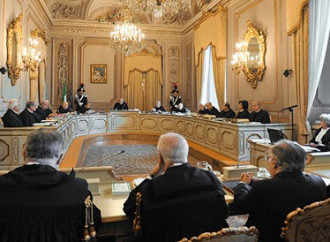 Se la Consulta dice "nì" alla "doppia madre" è tirannia