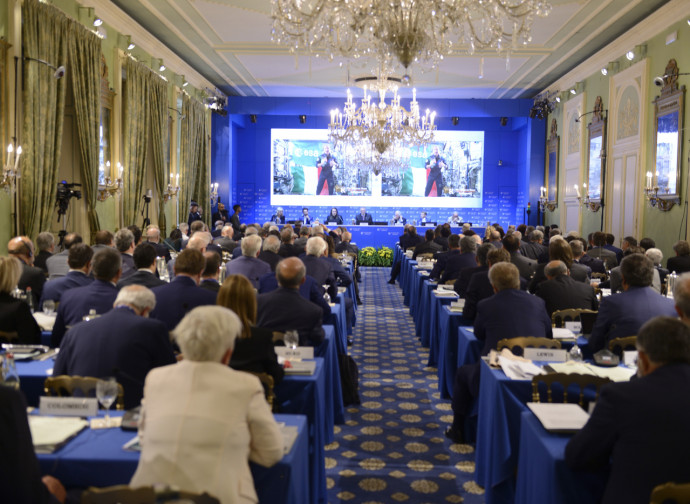 Il forum Ambrosetti a Cernobbio Il forum Ambrosetti a Cernobbio