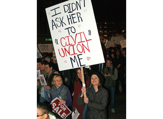 "Io non le ho chiesto di unirsi civilmente a me" "Io non le ho chiesto di unirsi civilmente a me"