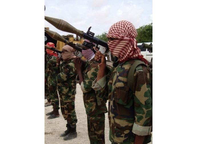 Guerriglieri islamici di al Shabaab Guerriglieri islamici di al Shabaab