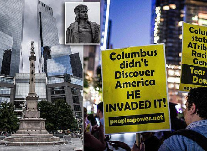 Protesta a New York contro la statua di Cristoforo Colombo