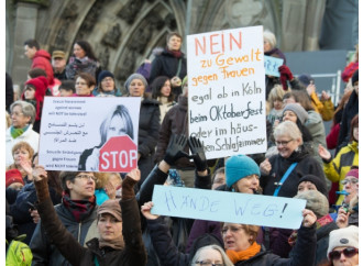 Colonia e altre violenze, la Germania getta la spugna