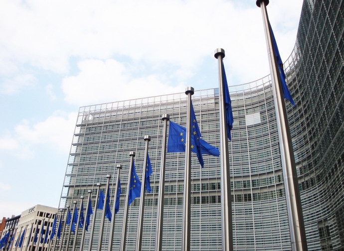 Commissione UE Commissione UE