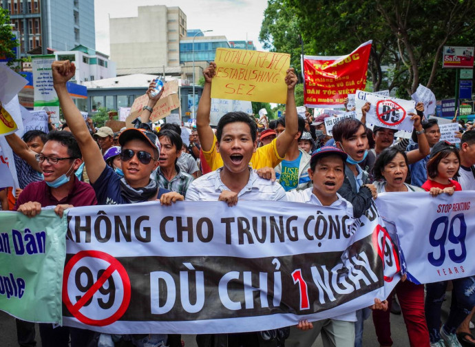 Vietnam, protesta contro le concessioni alla Cina Vietnam, protesta contro le concessioni alla Cina