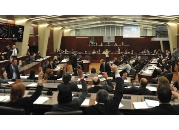 L'aula del Consiglio regionale lombardo L'aula del Consiglio regionale lombardo