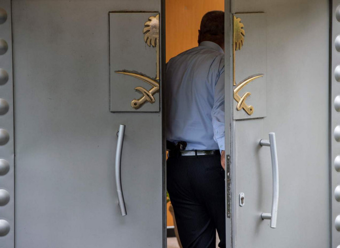 La porta blindata del consolato saudita a Istanbul La porta blindata del consolato saudita a Istanbul