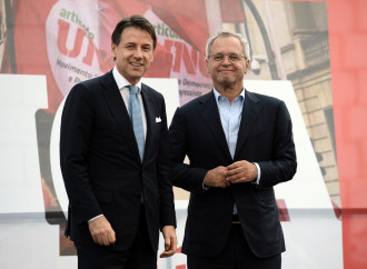 Conte e Mentana si affrontano con monologhi. Non era il caso