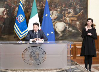 L'egocentrismo comunicativo di Conte. Il silenzio fattivo di Bertolaso