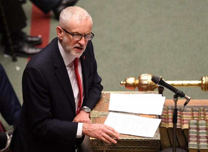 Jeremy Corbyn appoggia il voto anticipato Jeremy Corbyn appoggia il voto anticipato