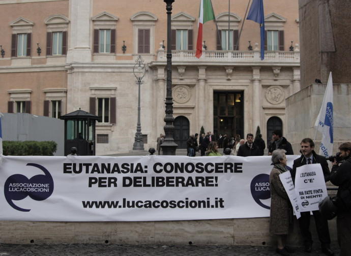 Manifestazione dell'associazione Luca Coscioni pro-eutanasia Manifestazione dell'associazione Luca Coscioni pro-eutanasia