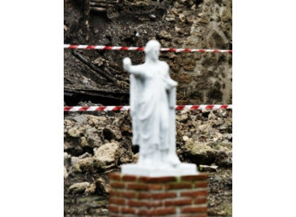 Pompei, i crolli non suscitano più proteste