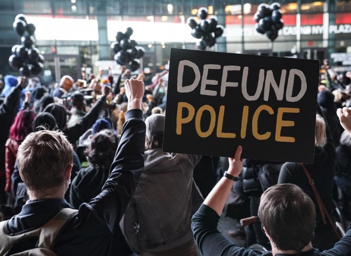 Defund Police, la protesta di BLM