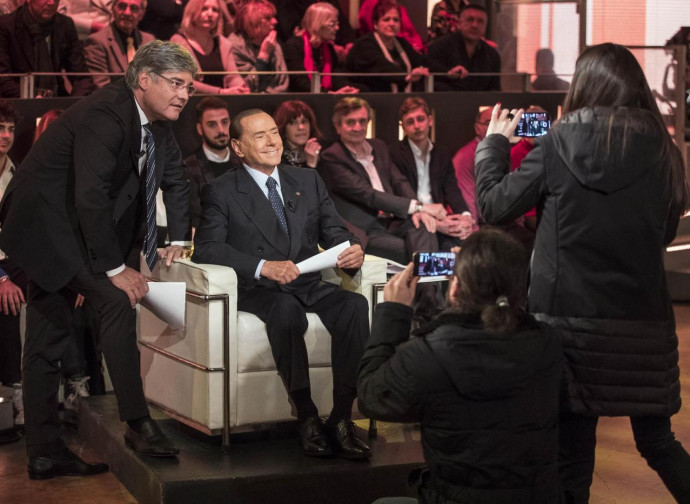 Del Debbio ospita Silvio Berlusconi Del Debbio ospita Silvio Berlusconi