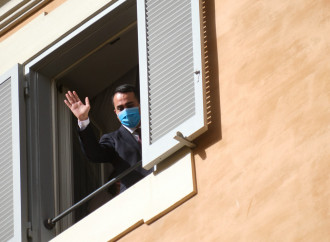 Cinque Stelle in ordine sparso, spaccati su Draghi