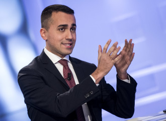 M5S ora è craxiano: "chi è senza reato scagli la prima pietra"