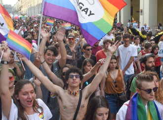 Se tu politico vuoi sfilare, firma qui