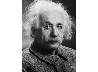 Einstein, lo scienziato che diceva "fanatici" agli atei 