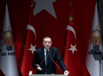 Profughi come pedine: il ricatto di Erdogan all'Europa
