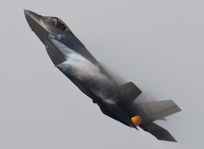 F35 (AP)