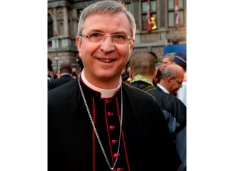 Eutanasia “cattolica”, il vescovo tifoso sotto accusa