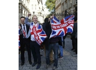 Niente panico, 
non siamo inglesi
Ce la caveremo