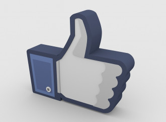 "Vota la fake news". Per Facebook la verità è un like