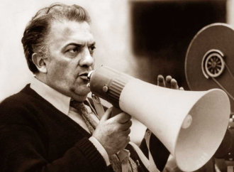 Fellini, un regista in bilico tra dissoluzione e grazia