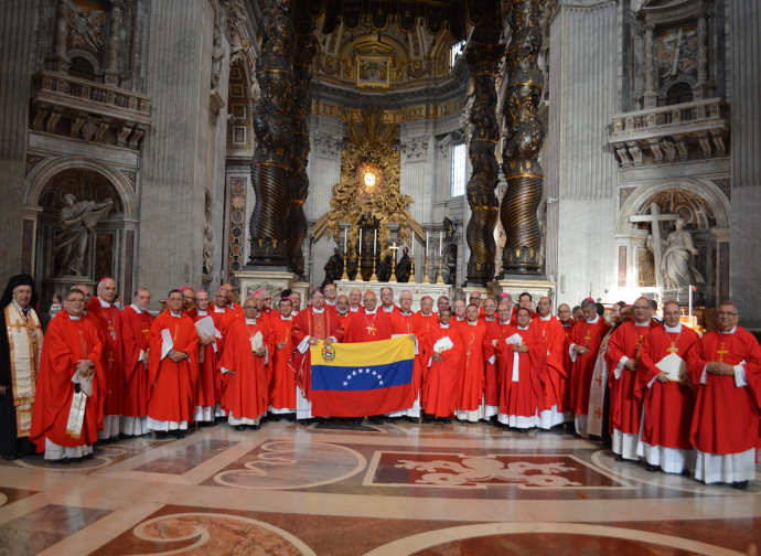 I vescovi venezuelani in Vaticano I vescovi venezuelani in Vaticano