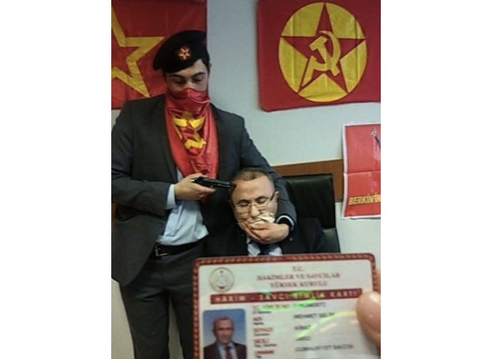 La foto del giudice sequestrato dai terroristi turchi