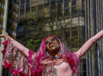 Ecco perché i Gay Pride attaccano la Chiesa