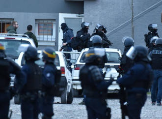Terroristi islamici in Francia, troppi per controllarli tutti