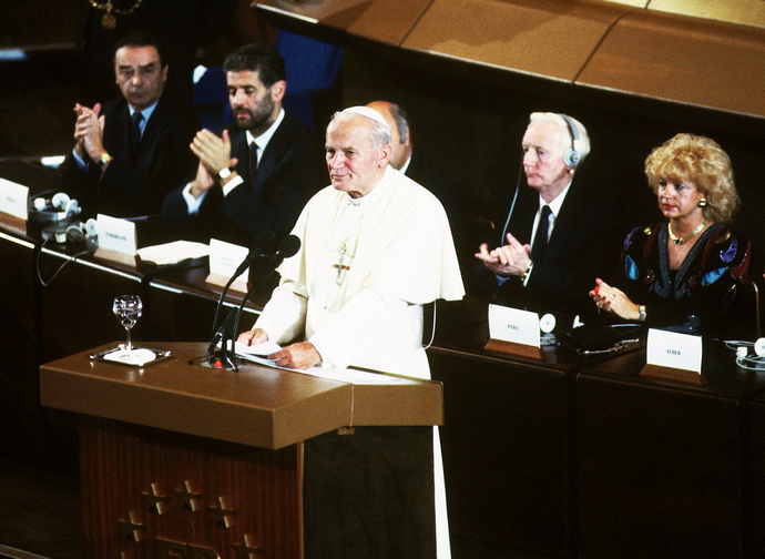 Giovanni Paolo II al Parlamento Europeo_11 ottobre 1988