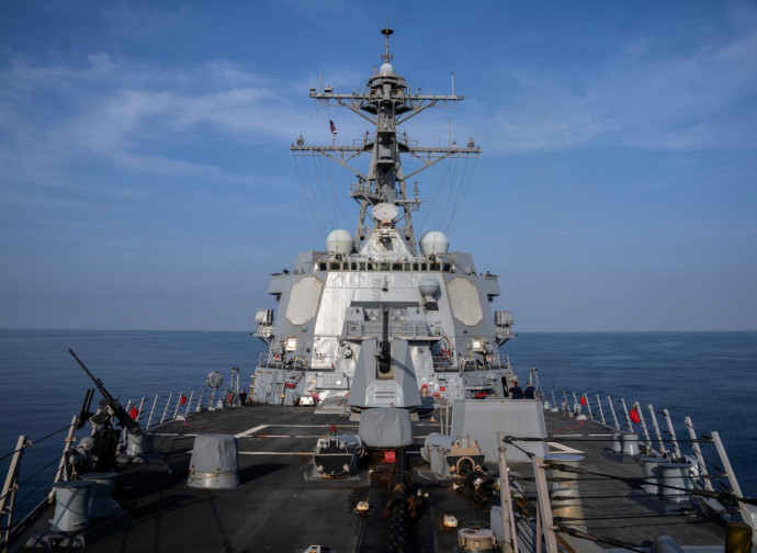 Il cacciatorpediniere americano Gravely in navigazione per il Venezuela (La Presse) Il cacciatorpediniere americano Gravely in navigazione per il Venezuela (La Presse)