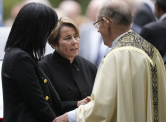 La governatrice "cattolica" del Massachusetts rimuove ogni limite all'aborto